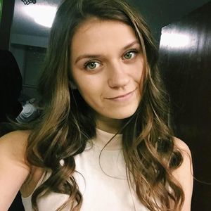 Meet your Posher, Caroline